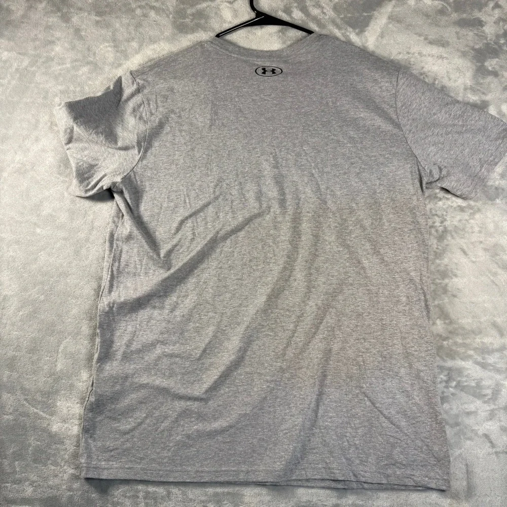 Under Armor Grey T‎ Shirt YL